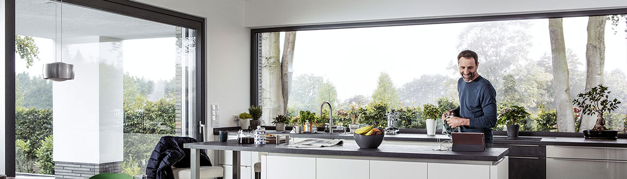 Homepage Fa. HOWO Fenster und Türen GmbH & Co: Startbild